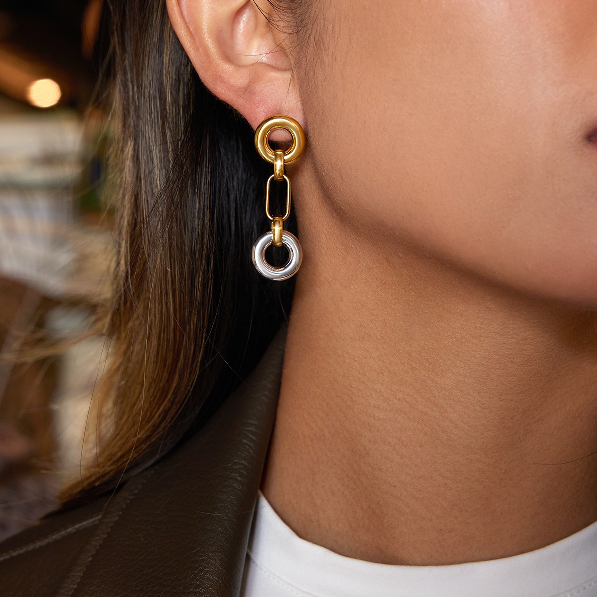 18K gold hoop earrings, a luxurious and sophisticated pair of stud earrings. - Image 2