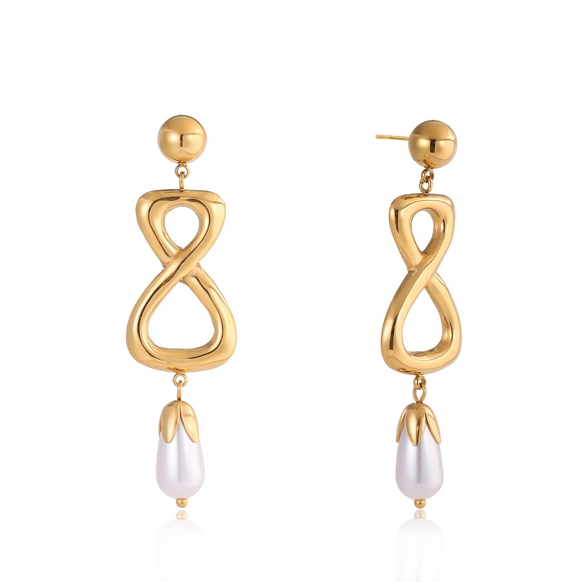 18K gold figure-eight shaped titanium steel earrings for autumn and winter.