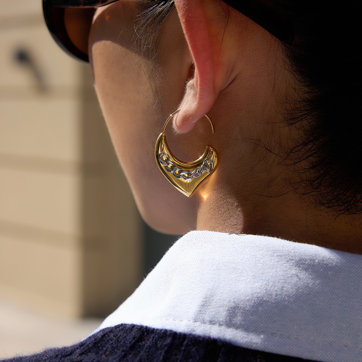 18K gold lightweight luxury heart-shaped earrings - Image 6