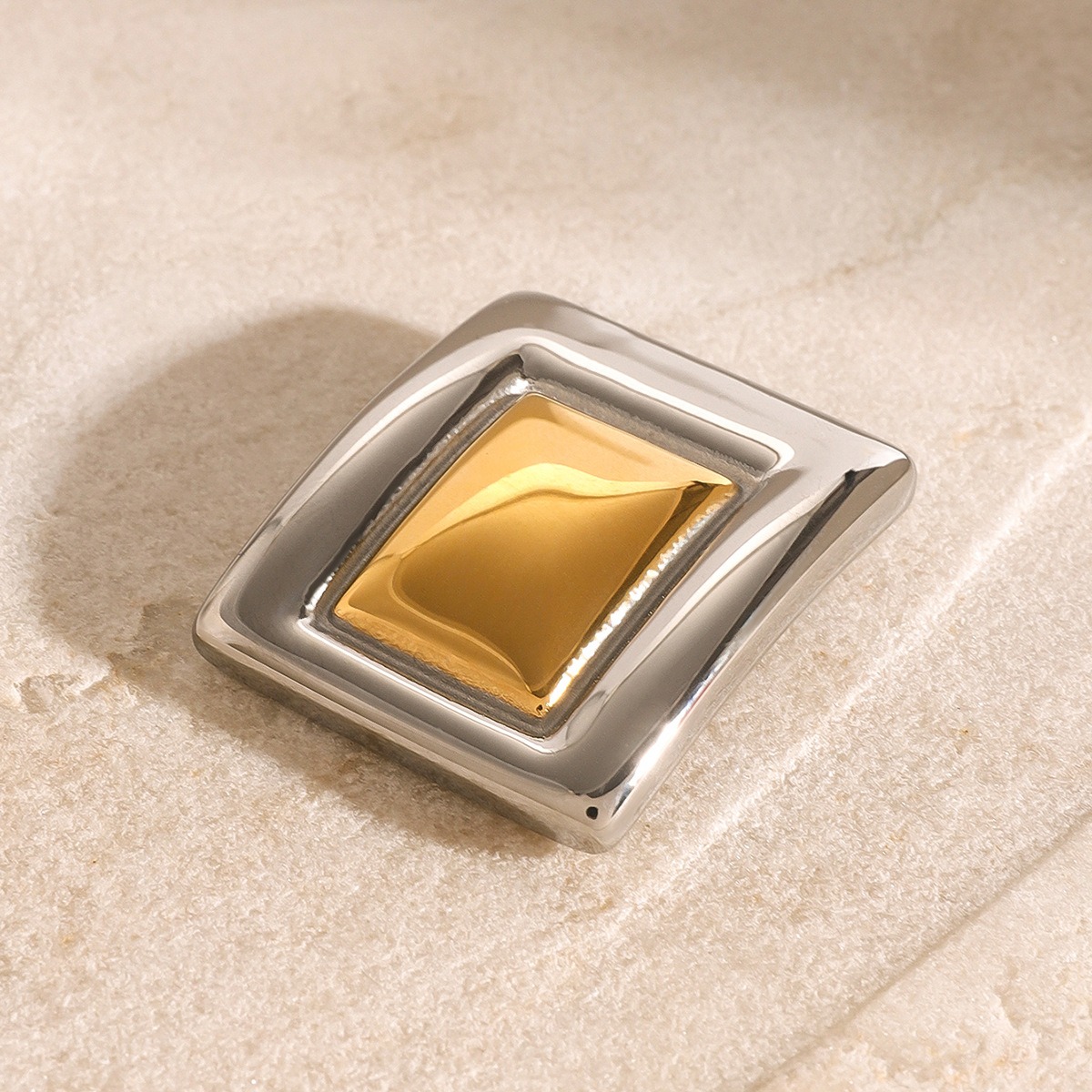 18K gold geometric square with gold and silver contrast design high-end brooch - Image 2