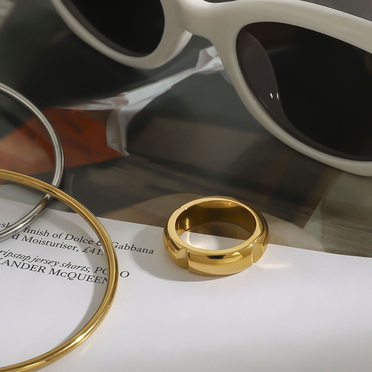 18K gold ring with triangular notch design, simple and unique ring