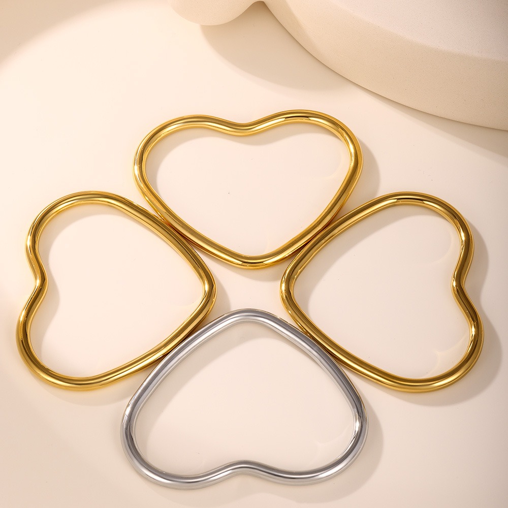 18K gold heart-shaped design simple unique bracelet