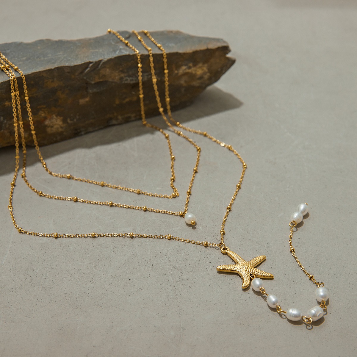 18K gold multi-layer chain with starfish and pearl tassel design exquisite and noble necklace - Image 3