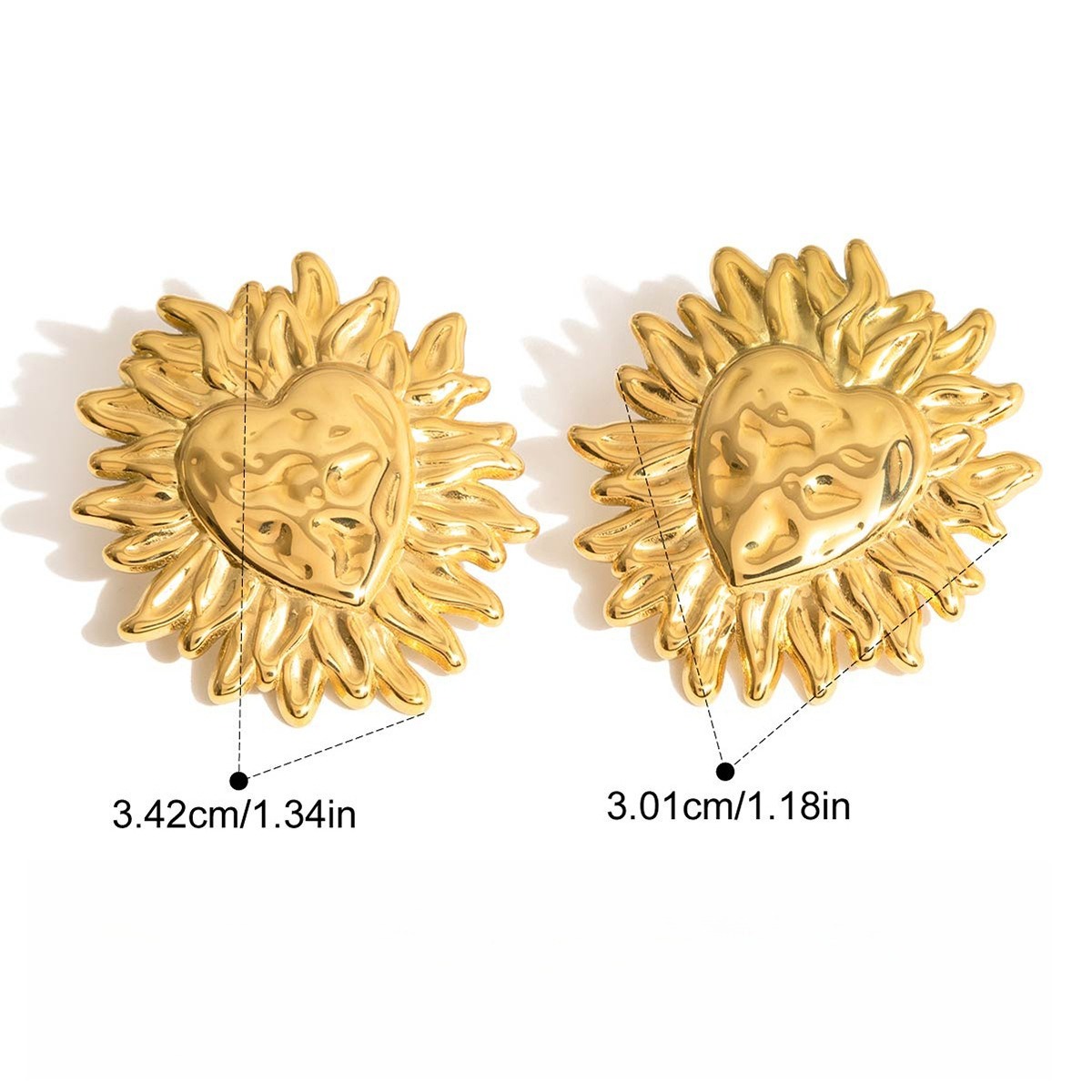 18K Gold Heart-Shaped Sun Design Lightweight Luxury Stud Earrings - Image 2
