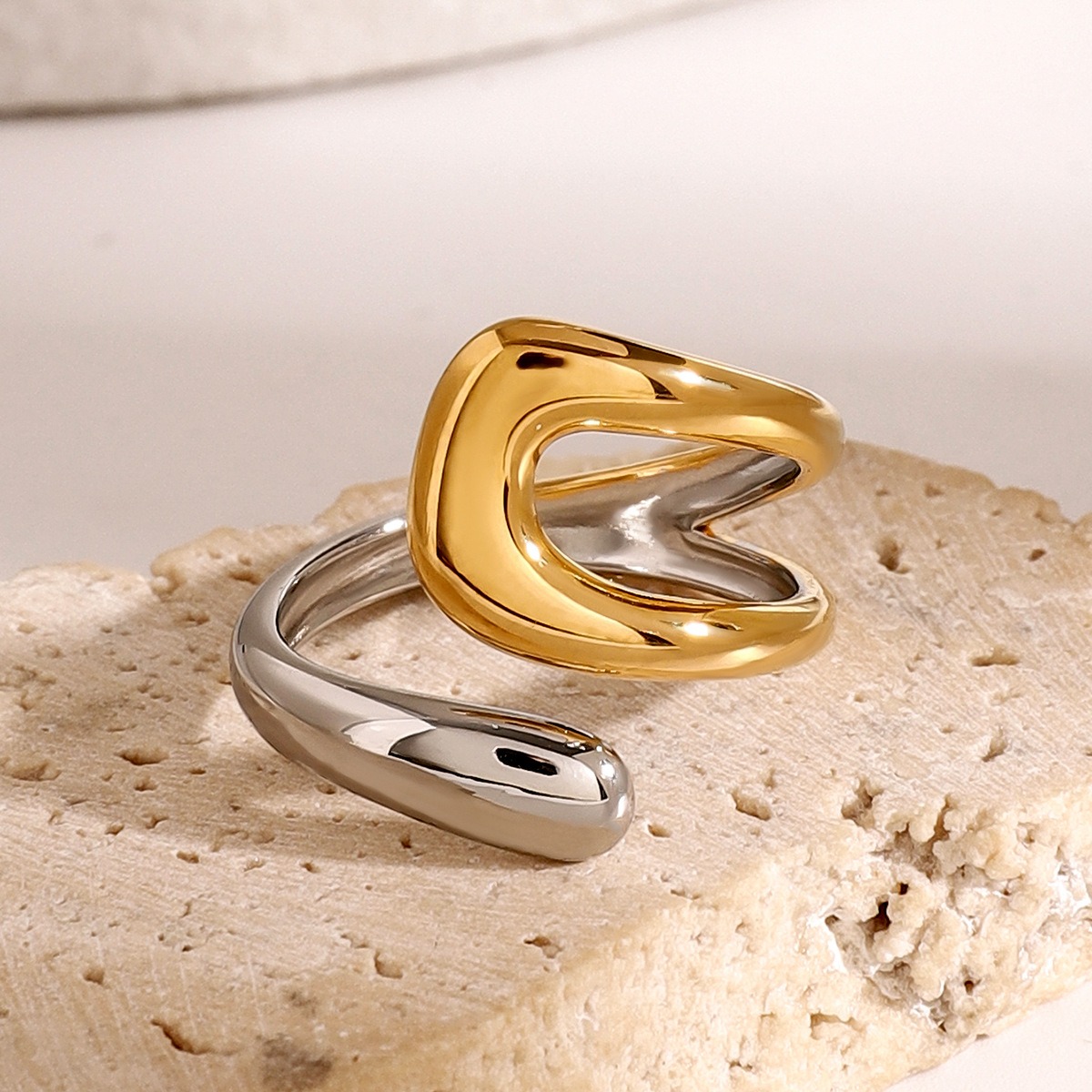18K gold geometric shape with gold and silver color matching design high-end earrings, bracelets and rings set - Image 2