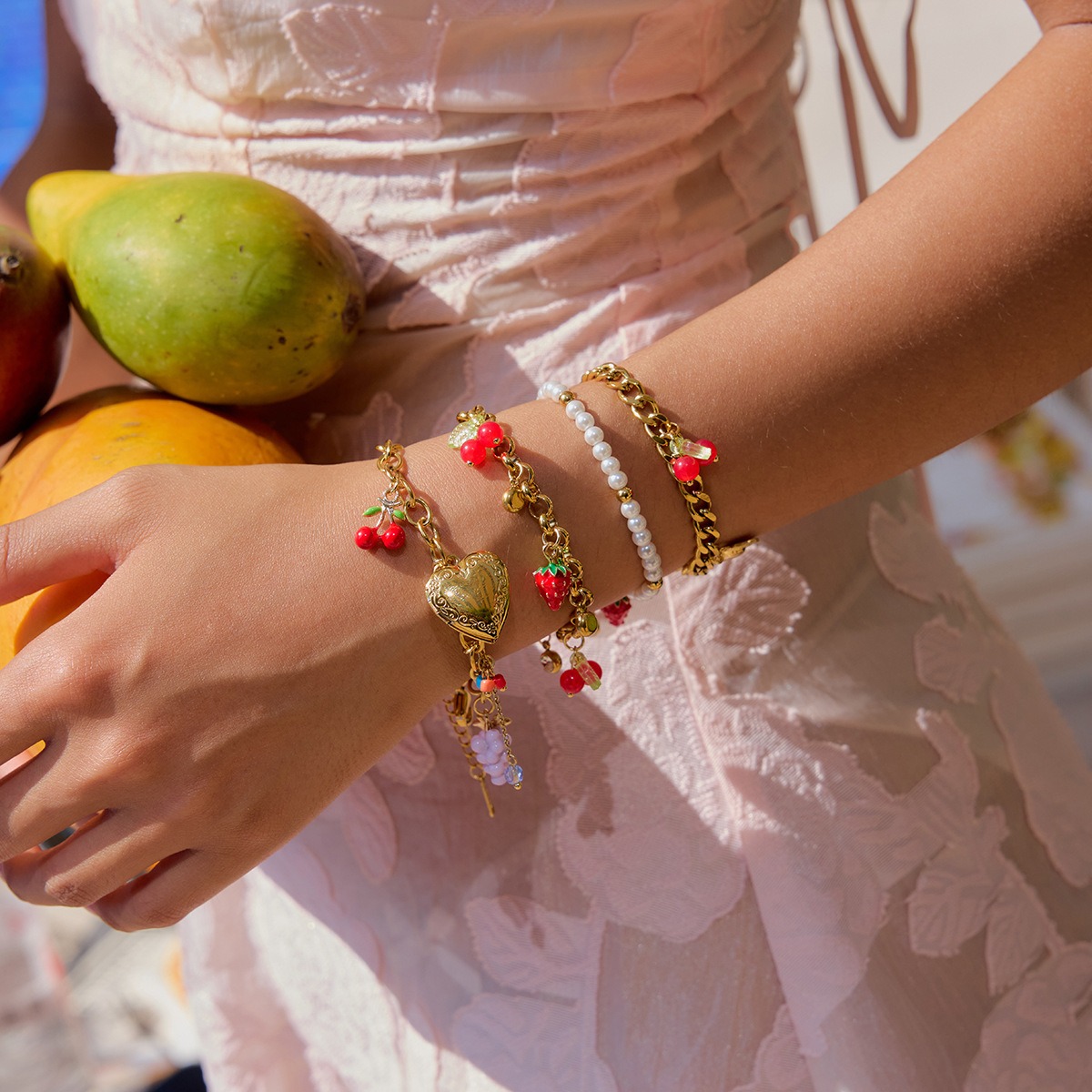 18k gold light luxury stacking pearl bracelet - Image 4