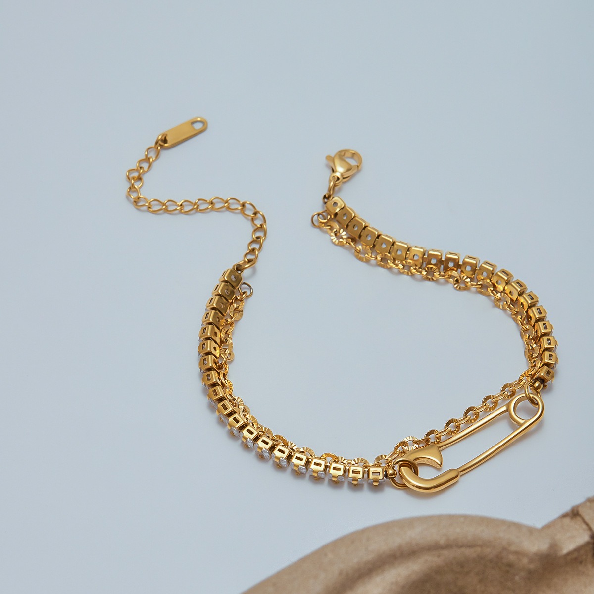 18K gold light luxury high-end zircon bracelet - Image 4