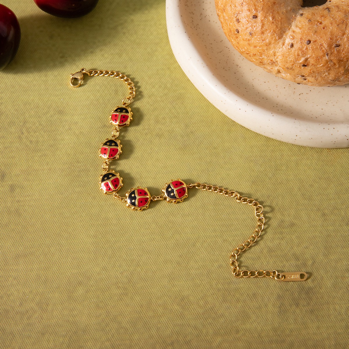 18K Gold Classic Ladybug Necklace and Bracelet - Image 7