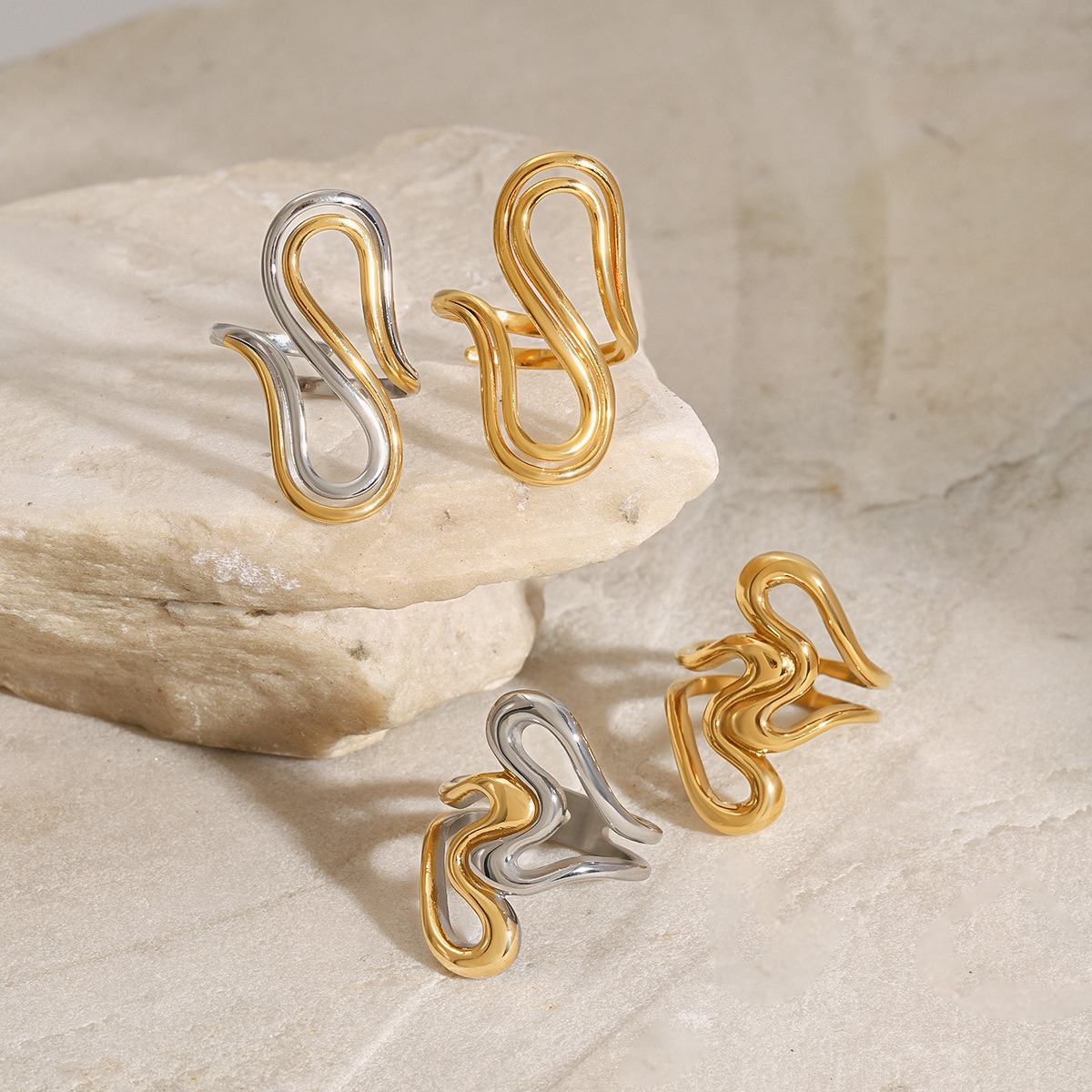 18K gold irregular lines with gold and silver color matching design unique personality ring - Image 5