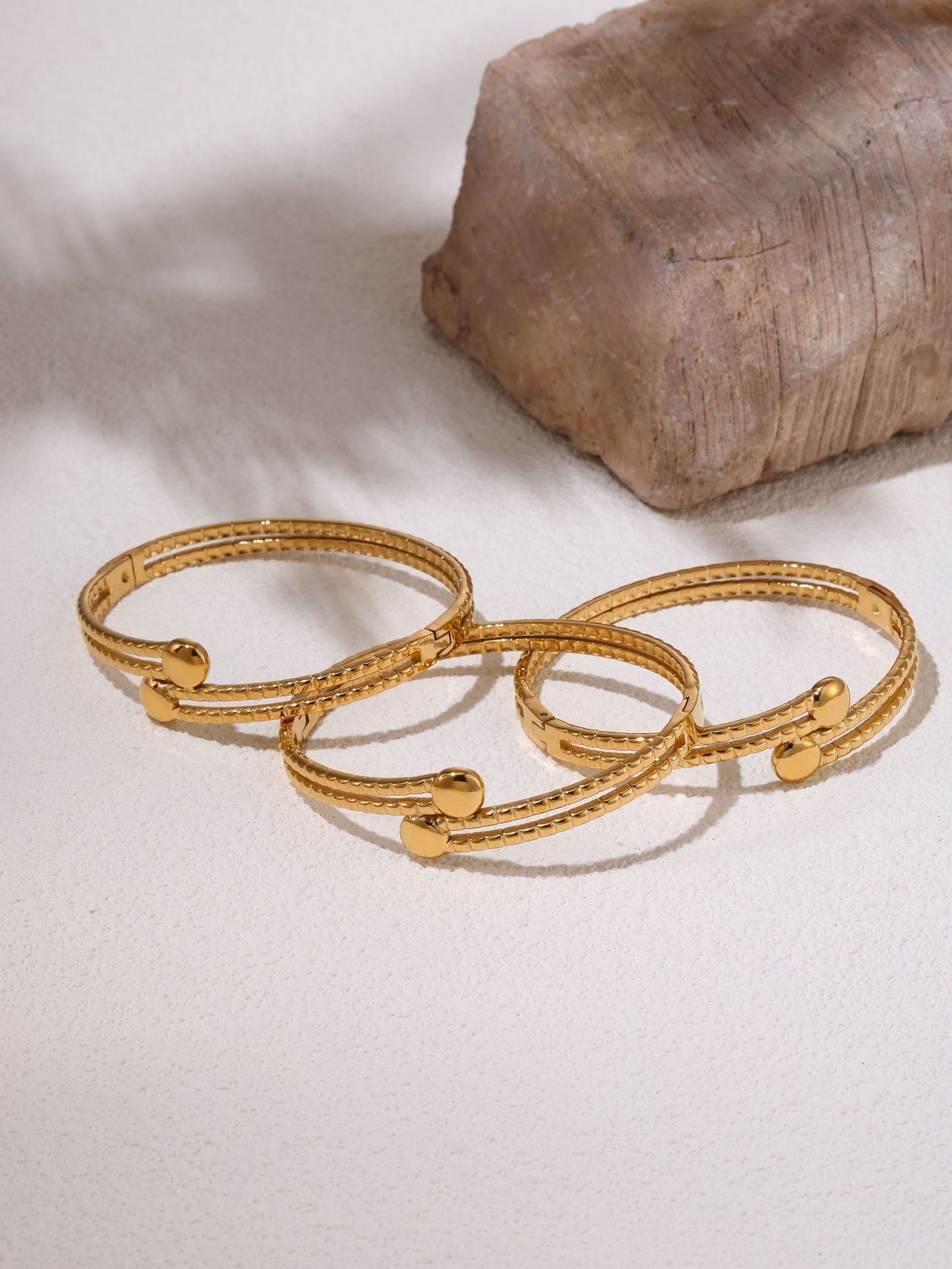 18K gold double layer with texture design high-end bracelet