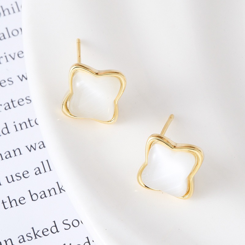 S925 Sterling Silver Cat's Eye Clover Earrings