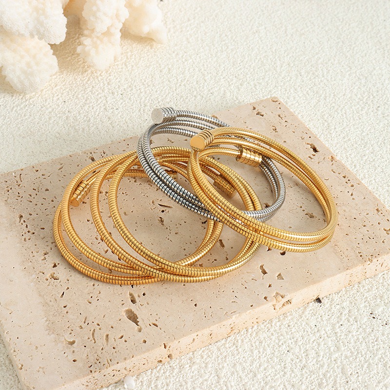 18K gold multi-layered wraparound bracelet with thread design, classic and simple - Image 4