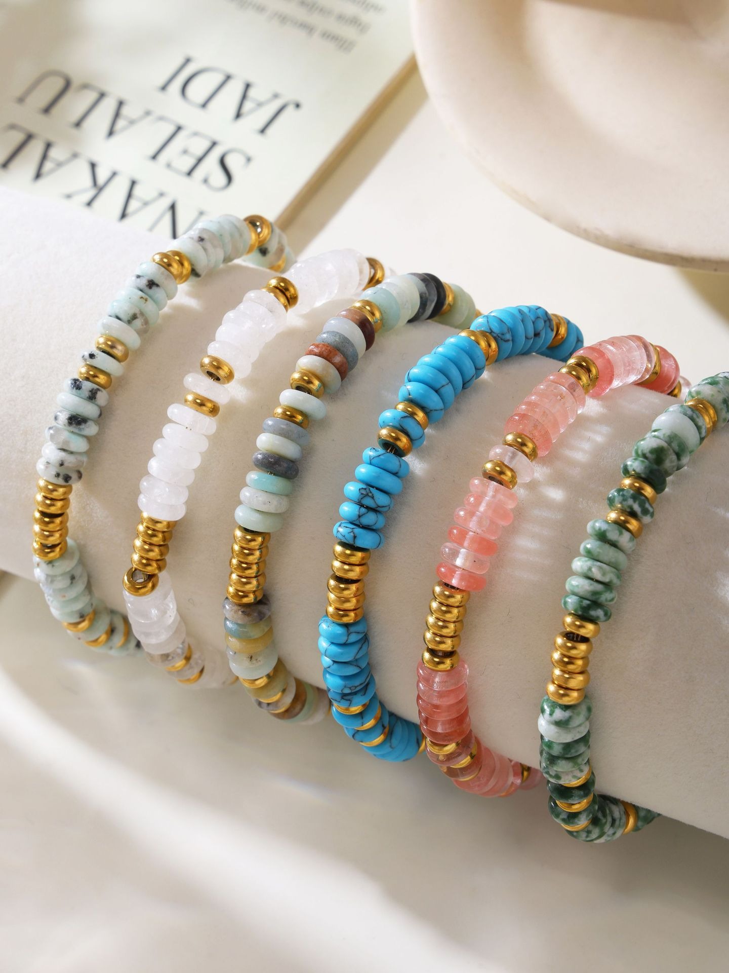 18K gold round beads with gemstone design high-end bracelet