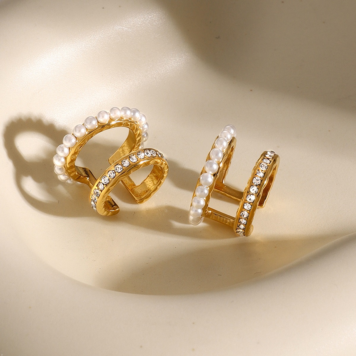 18K gold exquisite and noble double-layer inlaid pearls and diamonds design light luxury style earrings - Image 4