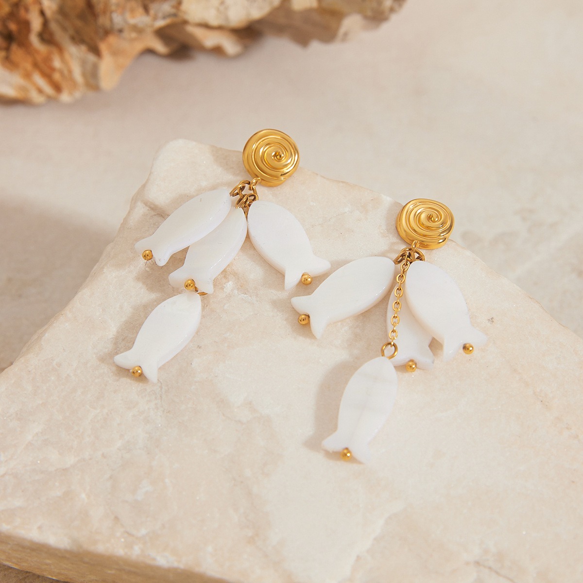 18K gold thread with fish-shaped tassel design exquisite and noble earrings - Image 6