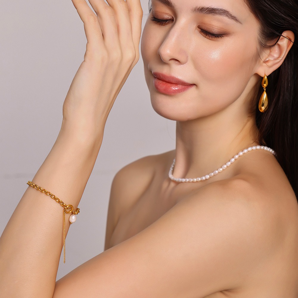 18K gold thick chain with pearl design high-end bracelet - Image 5