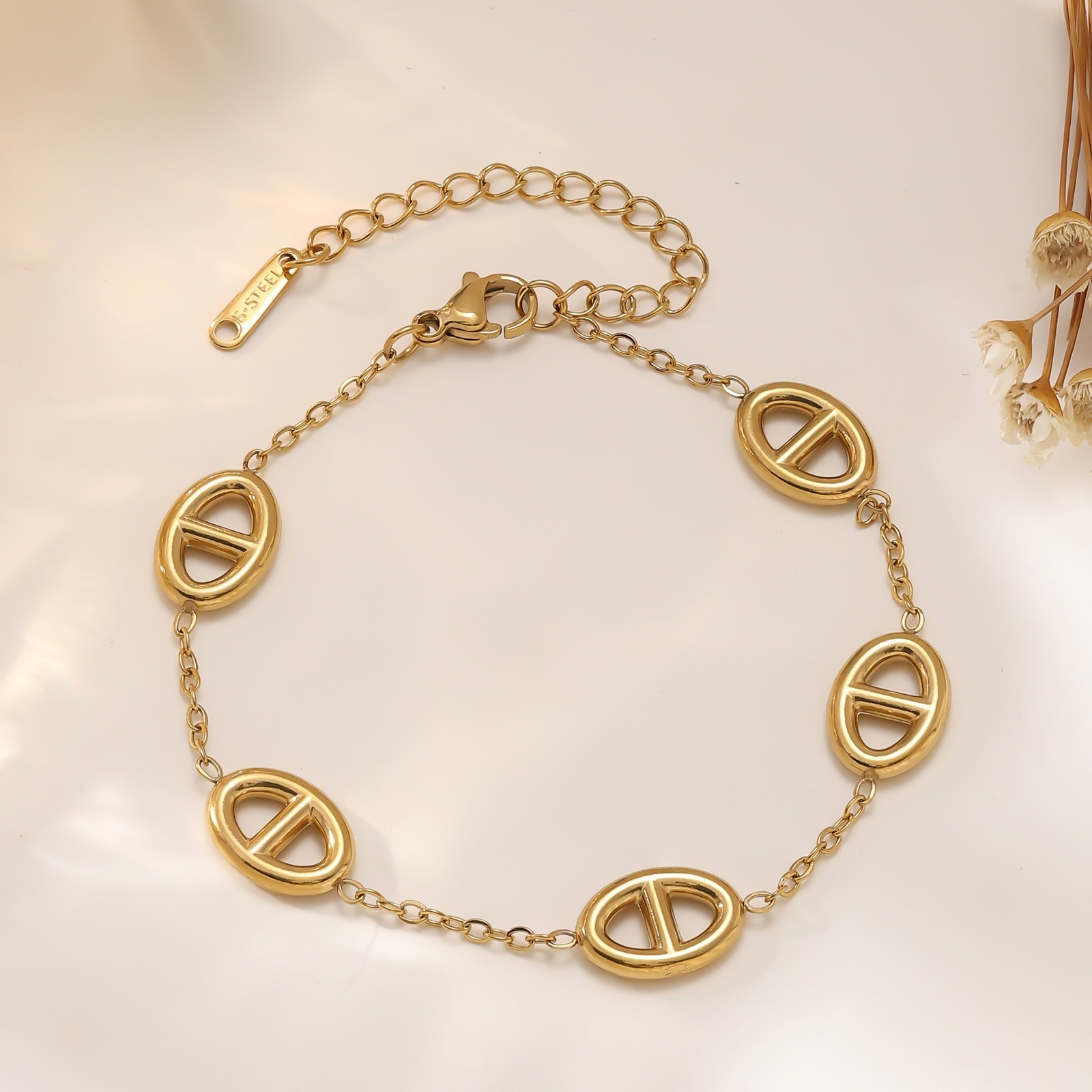 18K Gold Pig Nose Necklace and Bracelet Set - Image 4