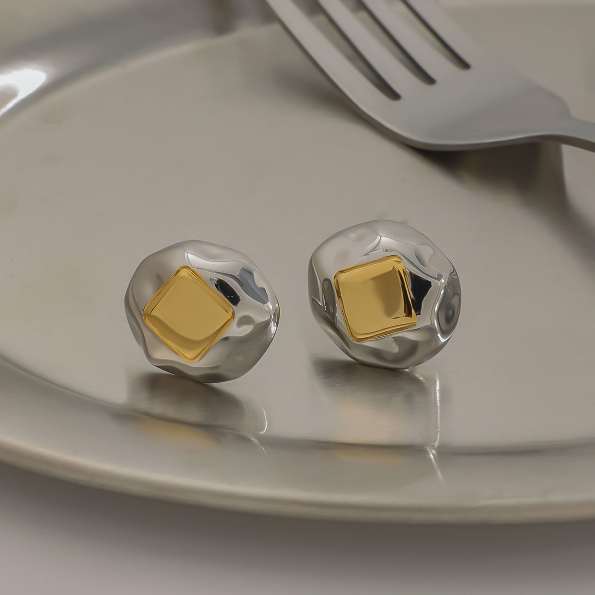 18K gold geometric inlay with gold and silver color matching design unique personality earrings - Image 5