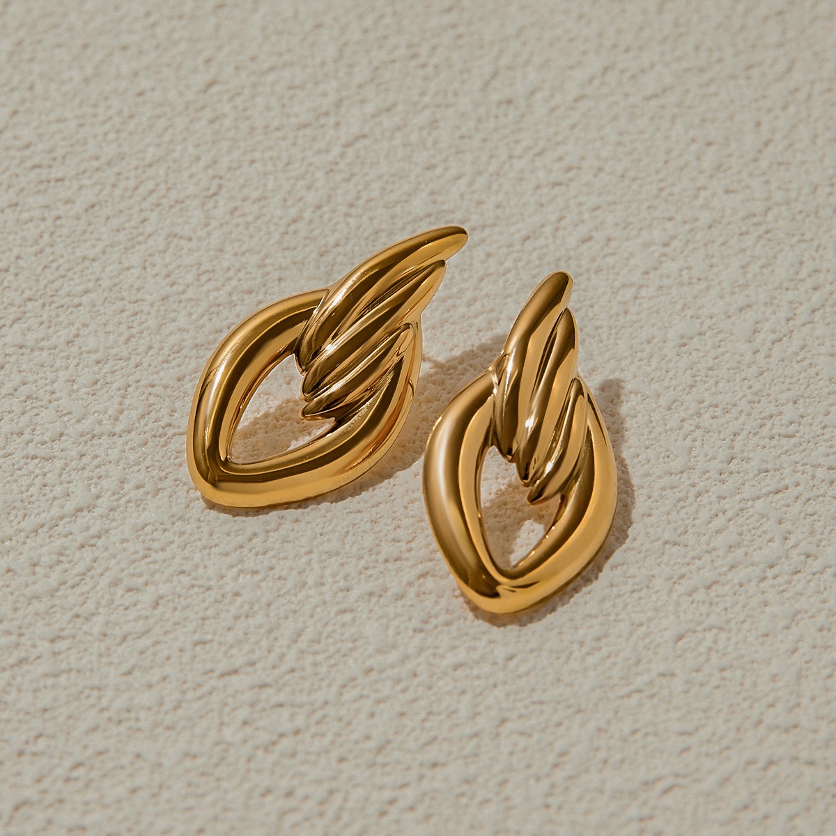 18K gold geometric diamond hollow design simple personality earrings