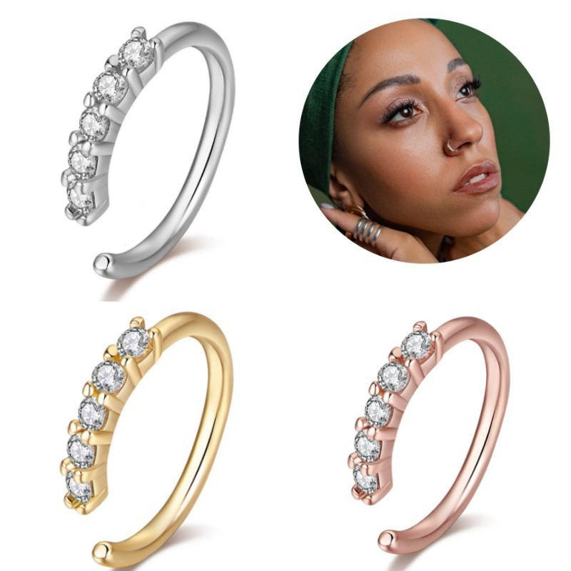 18K gold arc-shaped diamond-studded nose ornament with exquisite and noble design