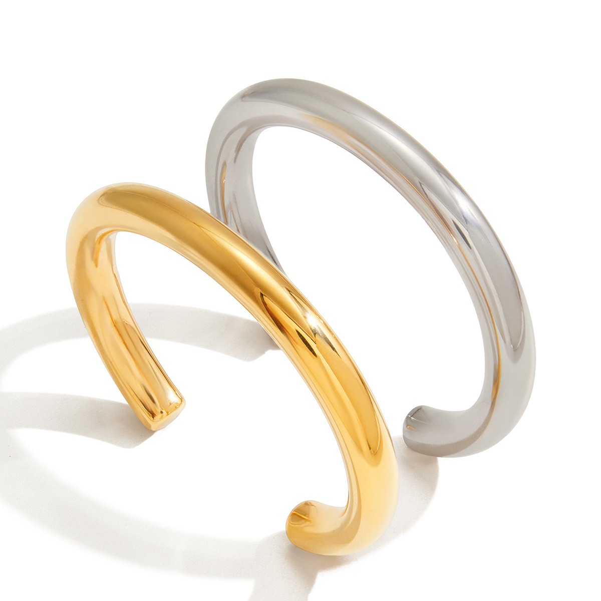 18K gold-plated open-ended titanium steel bracelet