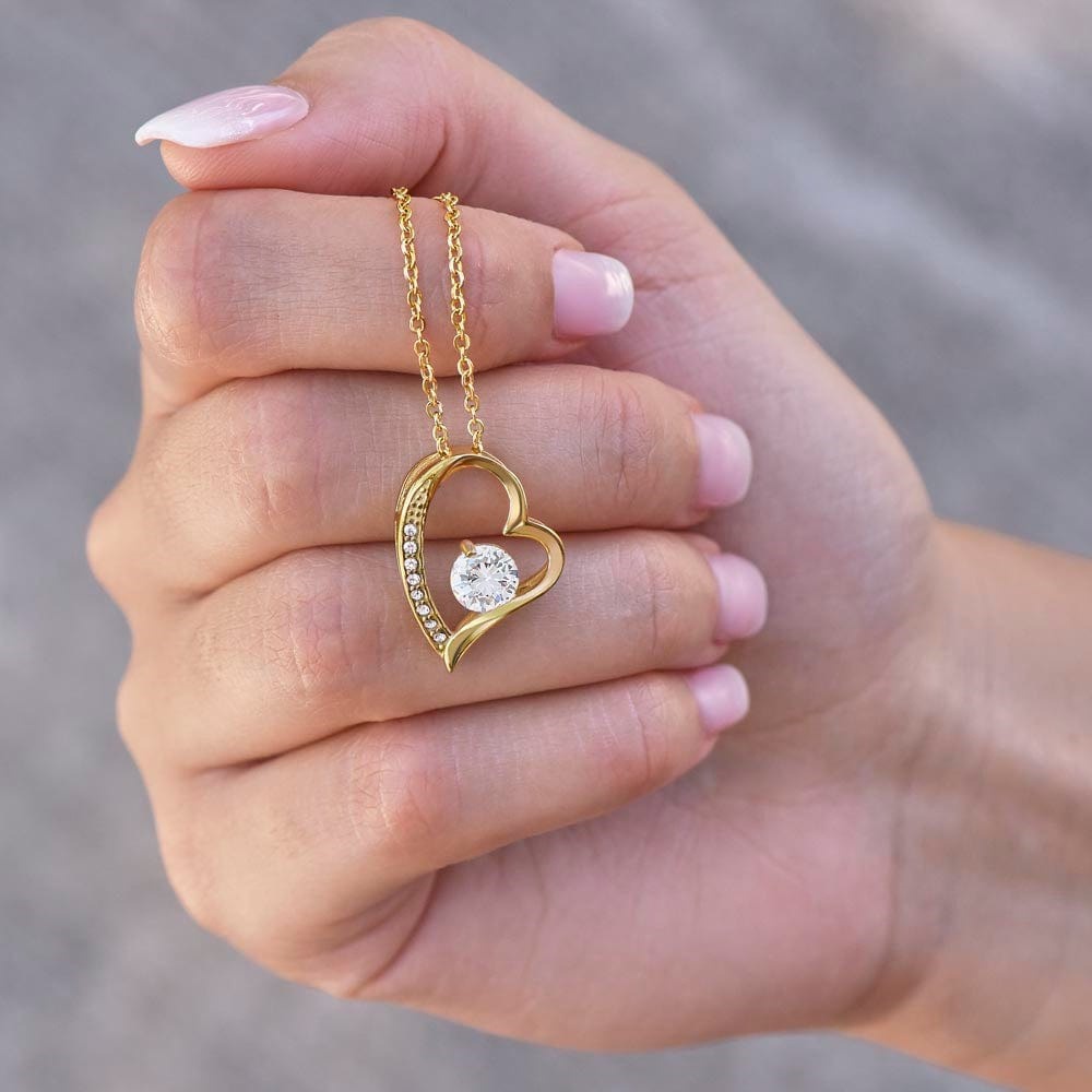 18K gold hollow heart inlaid gemstone design light luxury noble necklace - Image 4