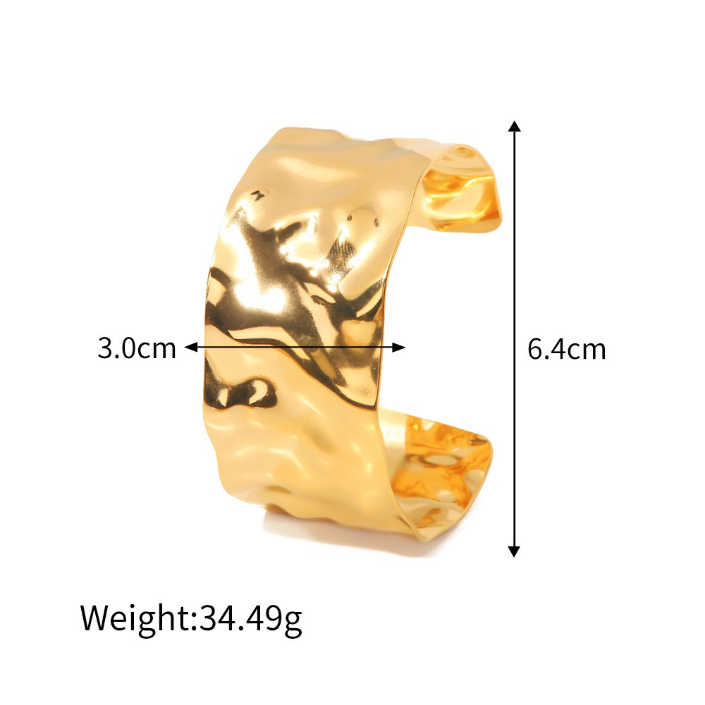 18K gold geometric shape with gold and silver color matching design high-end earrings, bracelets and rings set - Image 6