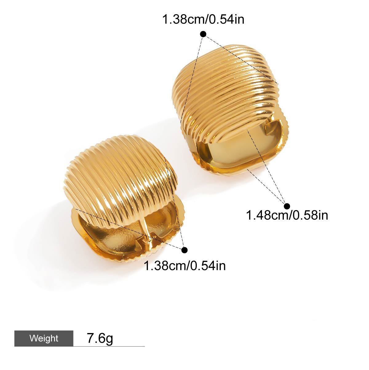 18K gold arc-shaped square with vertical stripes design exquisite and simple earrings - Image 6