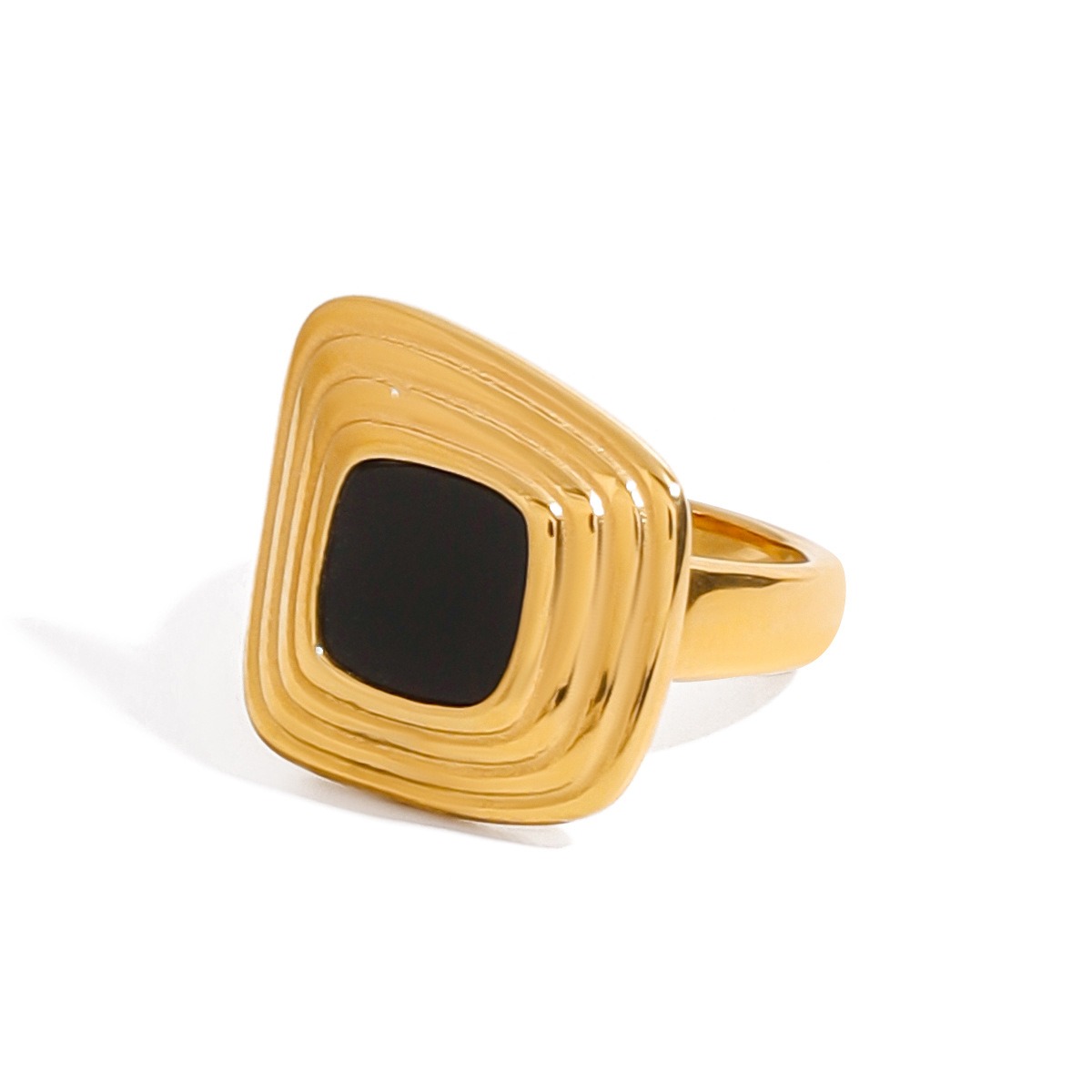 18K gold geometric shape with texture design classic fashion ring - Image 4