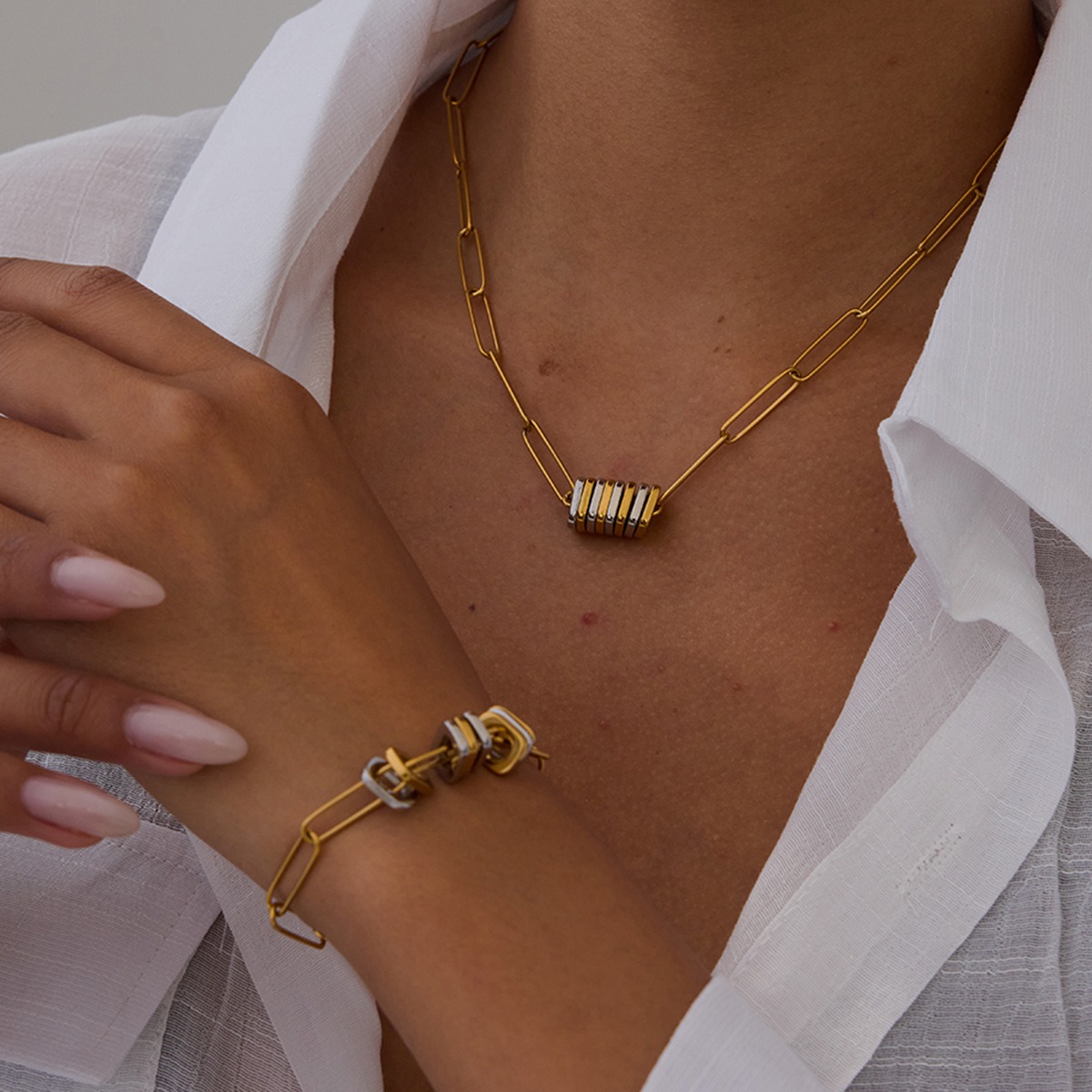 Titanium steel necklace light luxury clavicle chain bracelet - Image 5