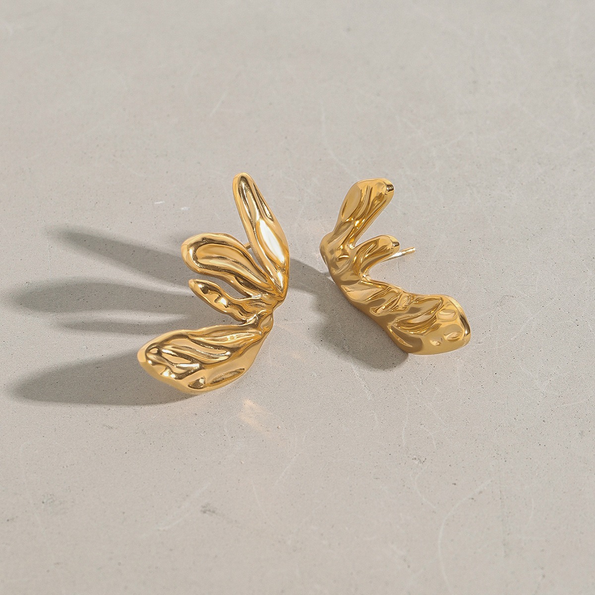 18K gold geometric wings design trendy personality earrings - Image 8