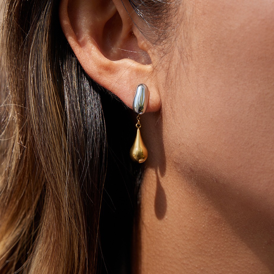 18K gold and S925 silver two-tone teardrop front and back stud earrings - Image 4