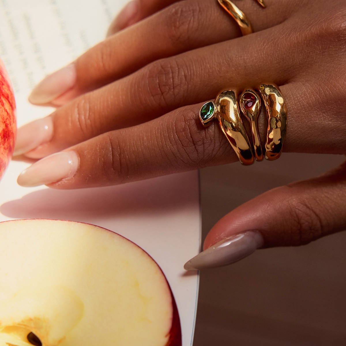18K Gold Apple Zircon Titanium Steel Ring - Image 7