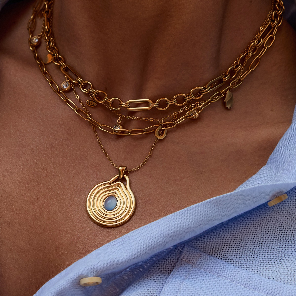 18K gold geometric inlaid gemstone with texture design classic fashion necklace - Image 13