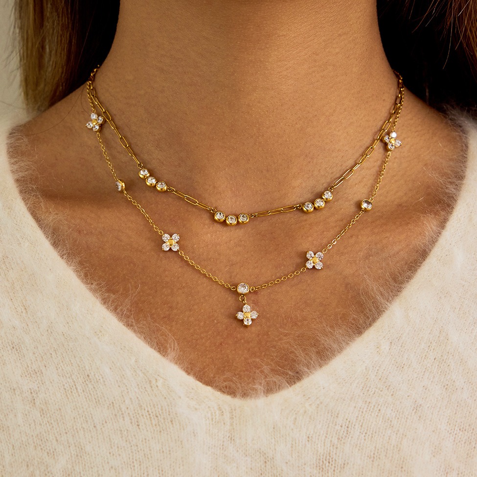 18K gold zircon four-leaf clover necklace - Image 9