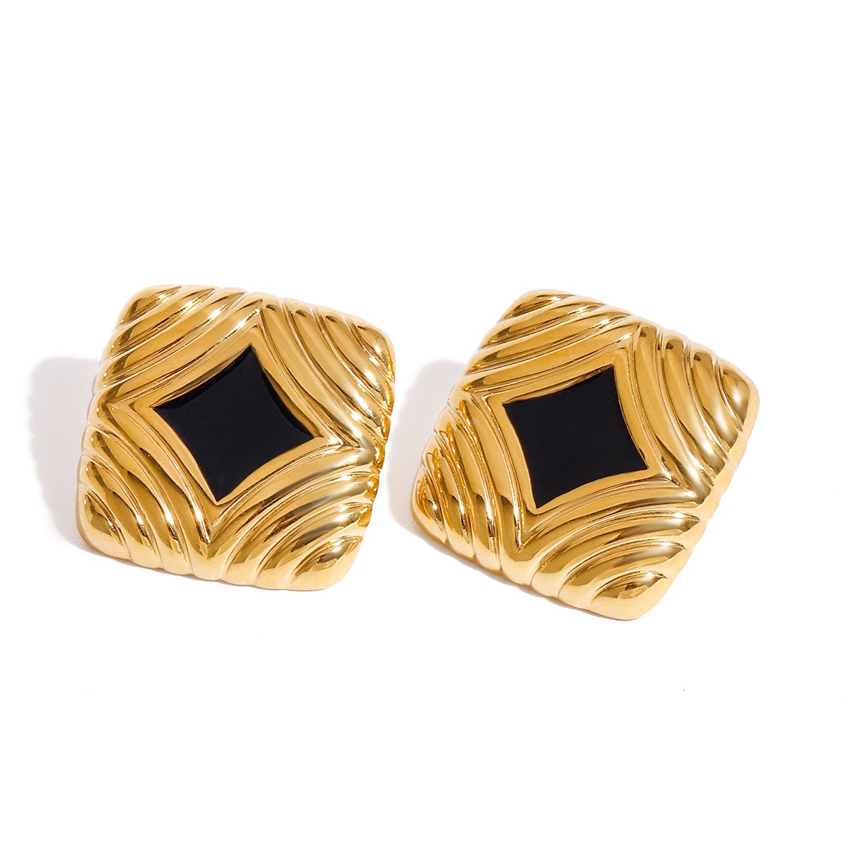 18K gold square with texture design simple and elegant earrings - Image 5