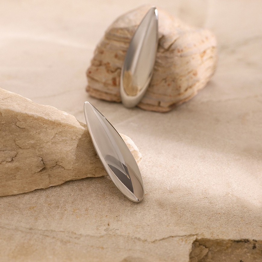 18K gold noble and elegant teardrop-shaped earrings with simple style - Image 9