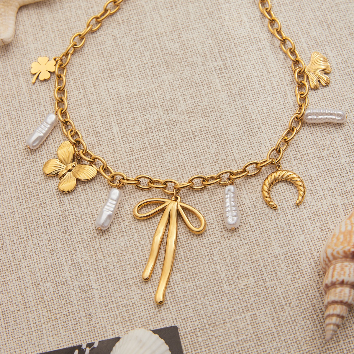 18K gold bow with pearl design exquisite and noble necklace