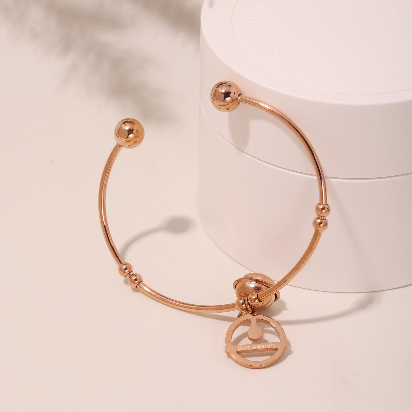 18K gold bell pendant unique design bracelet - Image 9