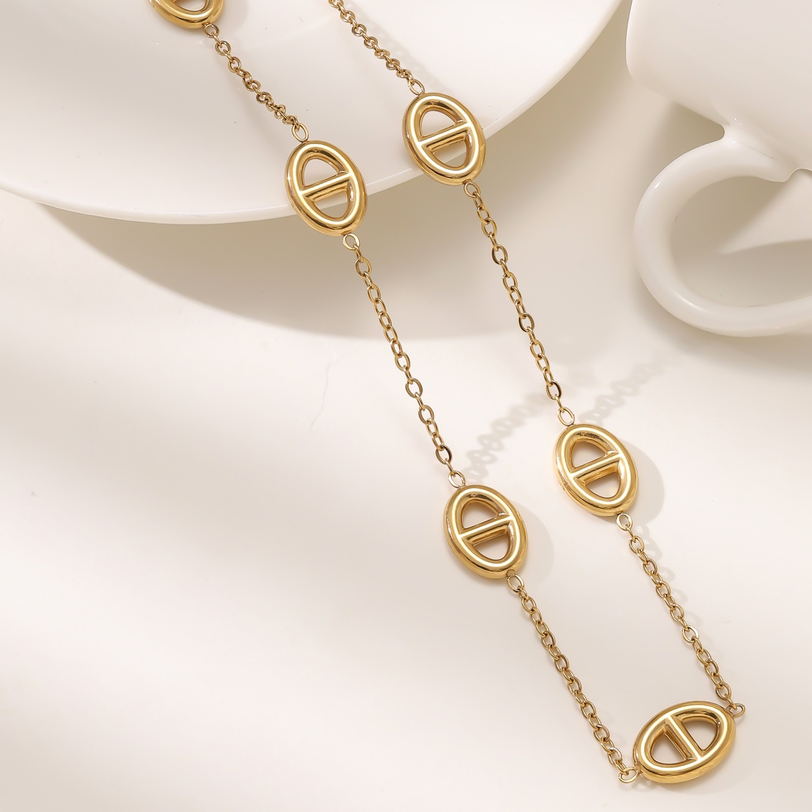 18K Gold Pig Nose Necklace and Bracelet Set - Image 7