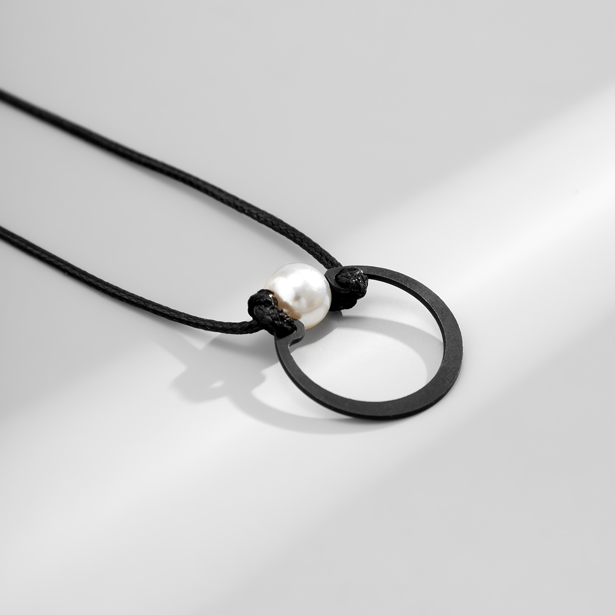Fashion trend leather chain with pearl design all-match necklace