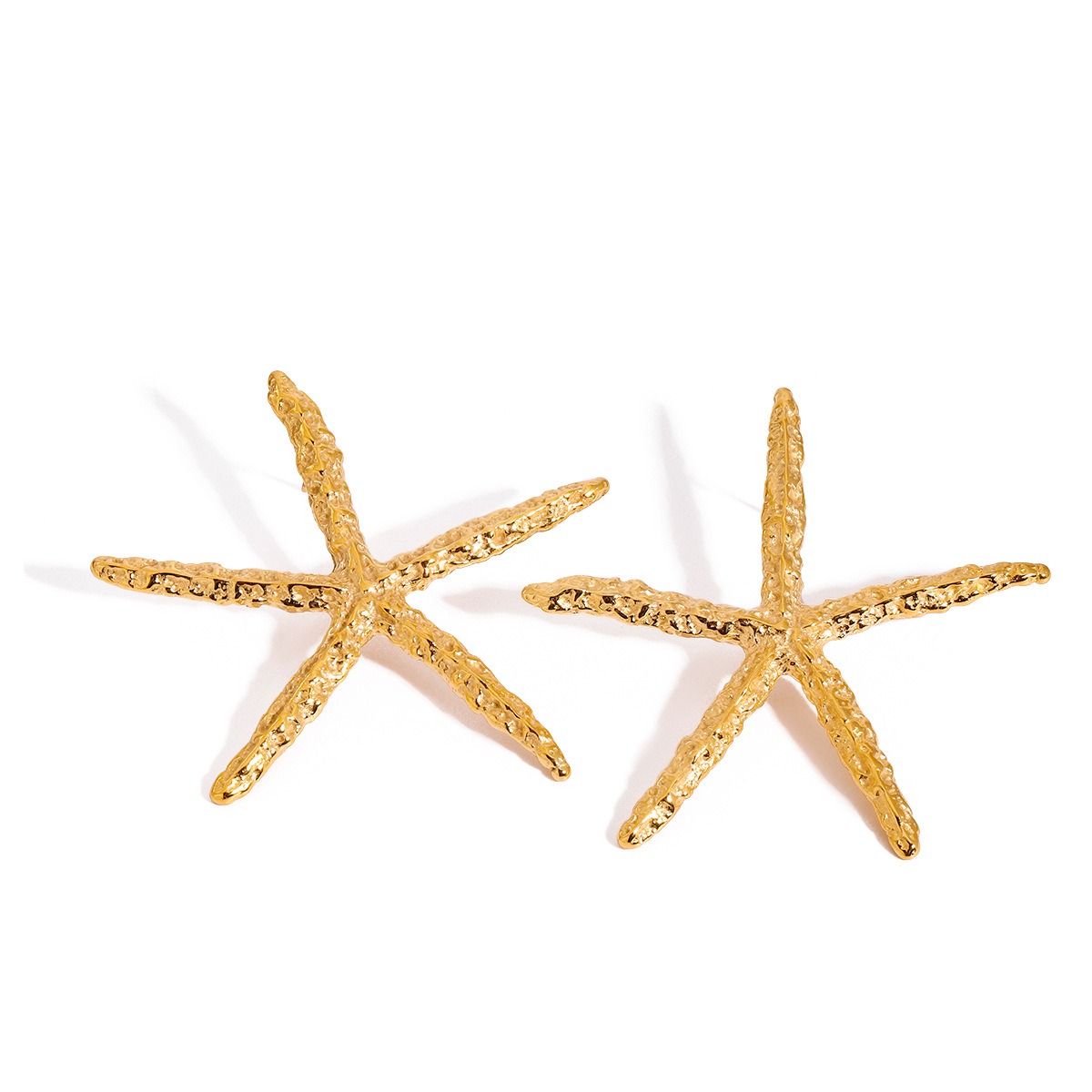 18K gold starfish-shaped earrings with a simple and unique design - Image 7