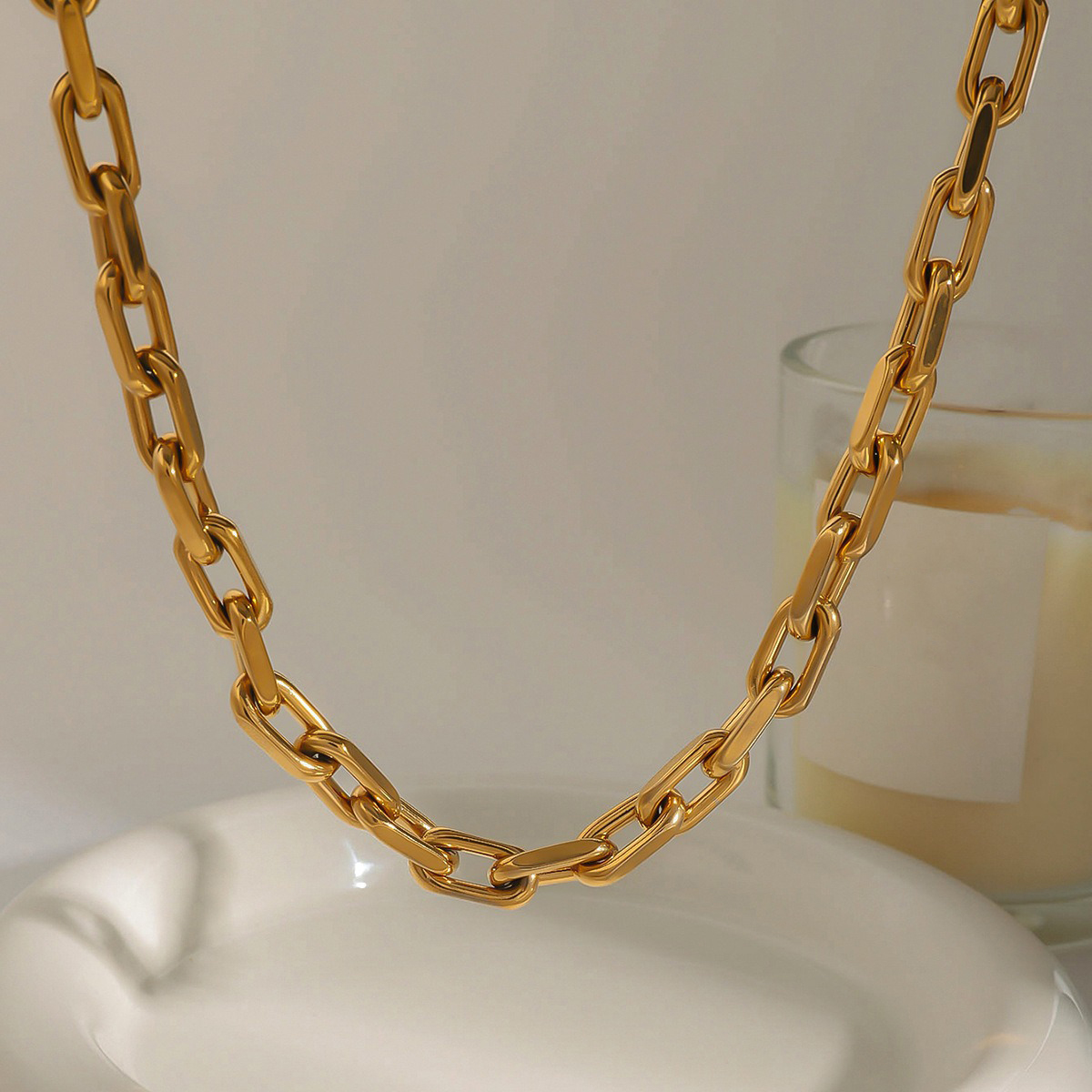 18K gold thick chain design simple and elegant necklace