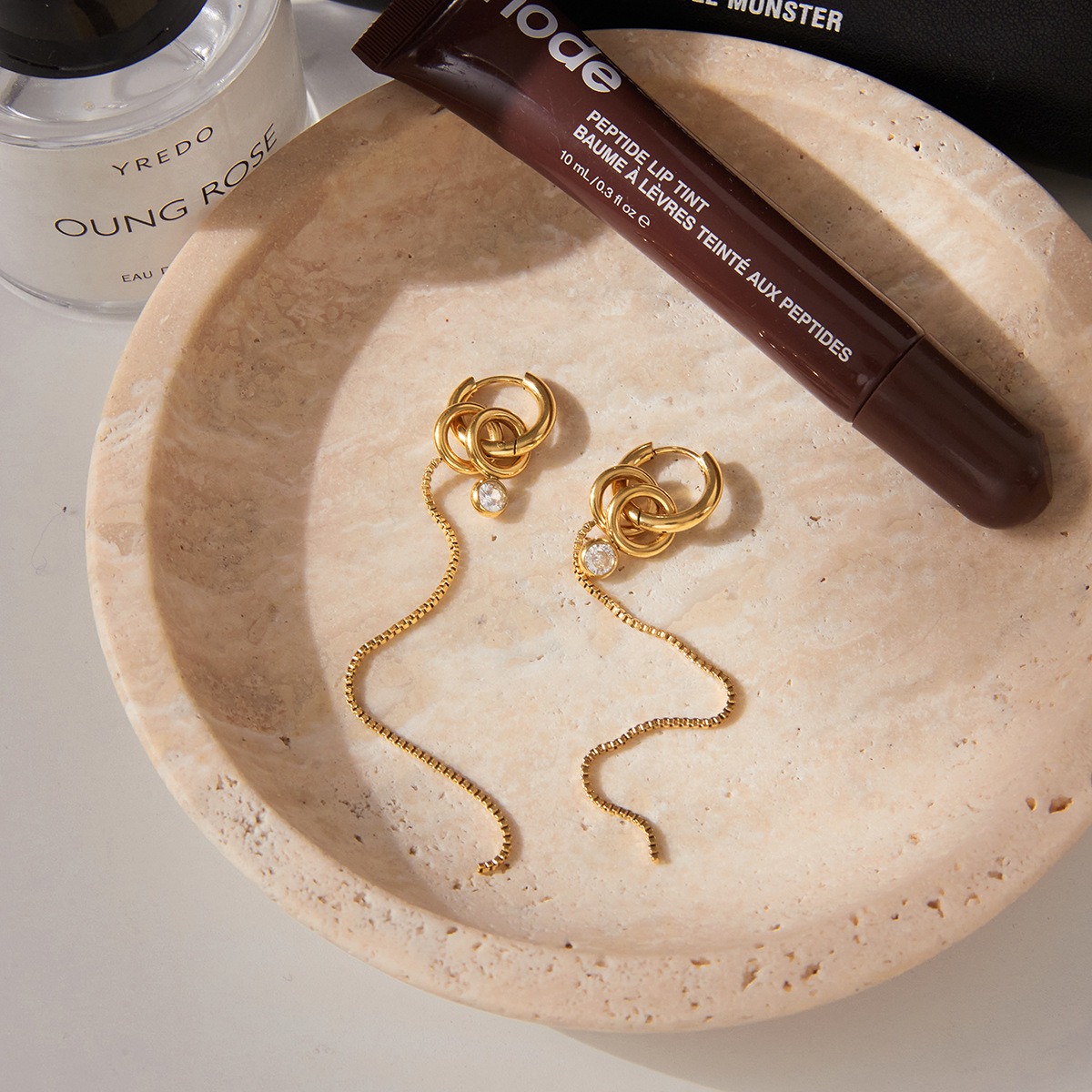 18K gold lightweight luxury tassel earrings with cubic zirconia. - Image 6