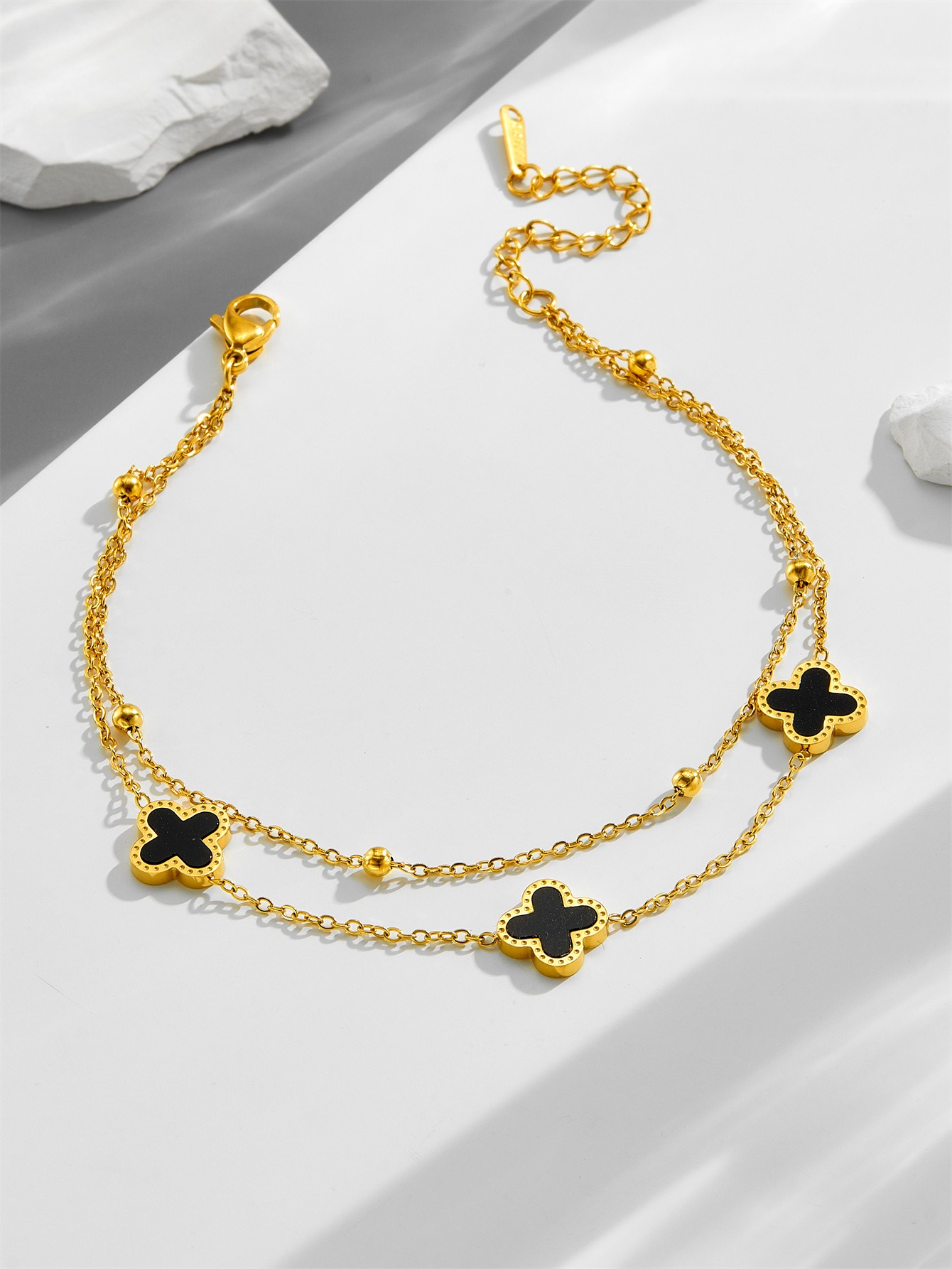 18k gold light luxury exquisite four-leaf clover bracelet - Image 5
