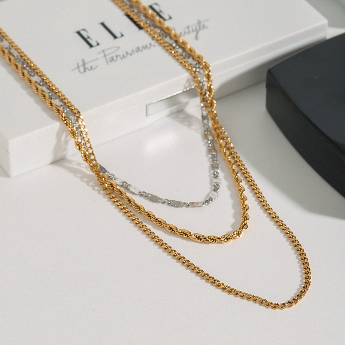 18K gold three-layer chain with gold and silver color matching design, noble and elegant necklace - Image 9